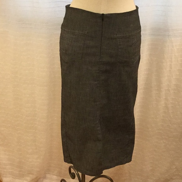 Midi Skirt with back zip - Picture 5 of 9